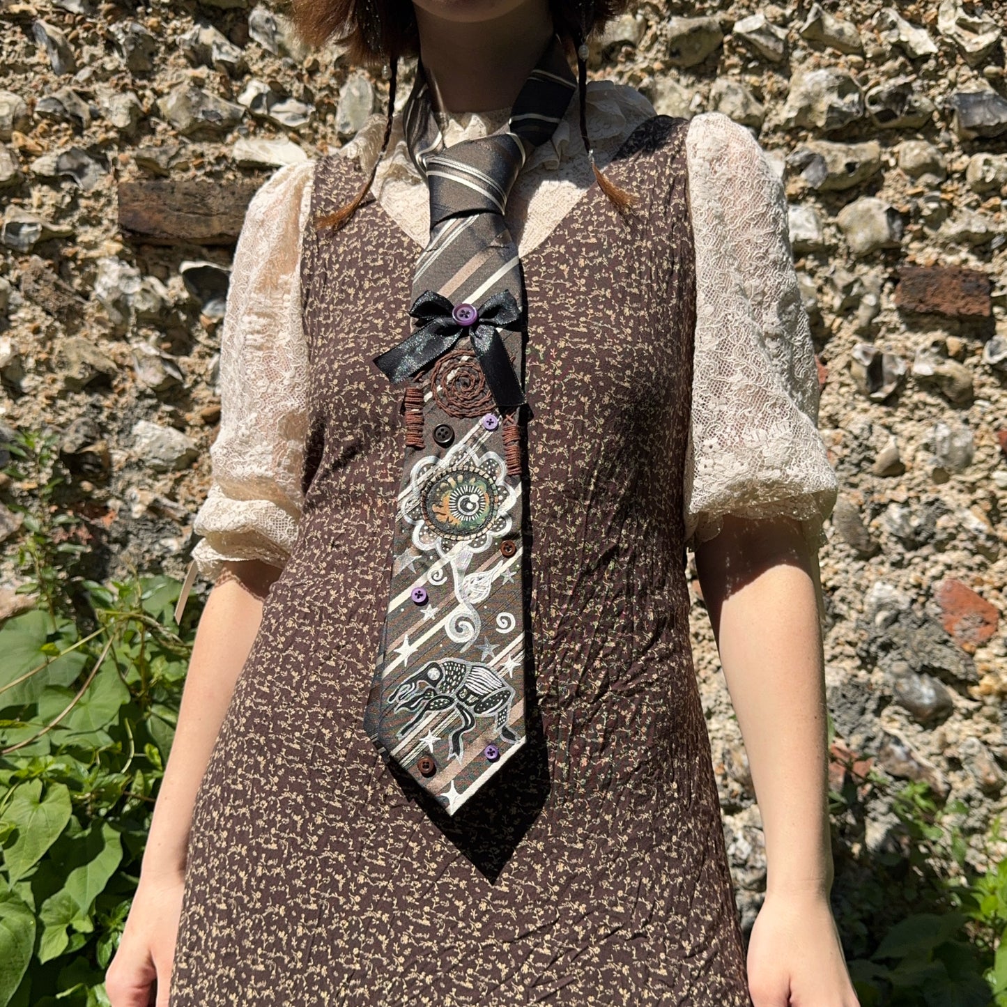 The Wondering Weevil Tie
