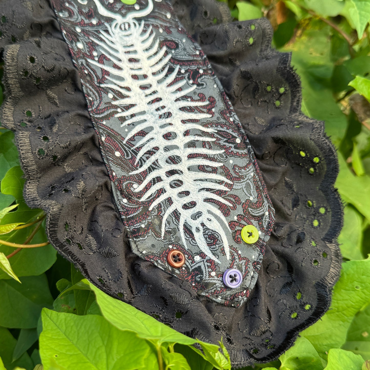 Earth Fae Tie