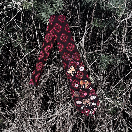 Fae Tooth Tie