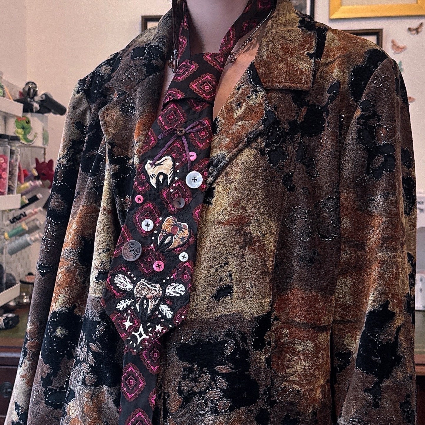 Fae Tooth Tie